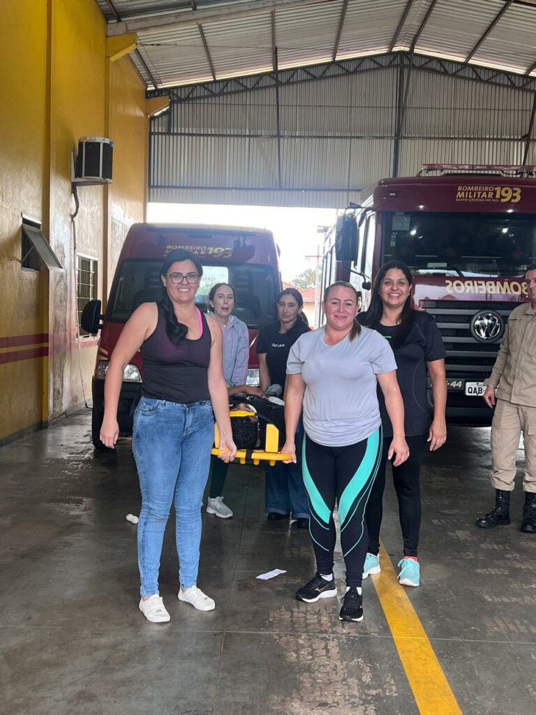 Amambai: Profissionais da Saúde participam de Treinamento de Primeiros Socorros em parceria com o Corpo de Bombeiros Amambai: Profissionais da Saúde participam de Treinamento de Primeiros Socorros em parceria com o Corpo de Bombeiros
