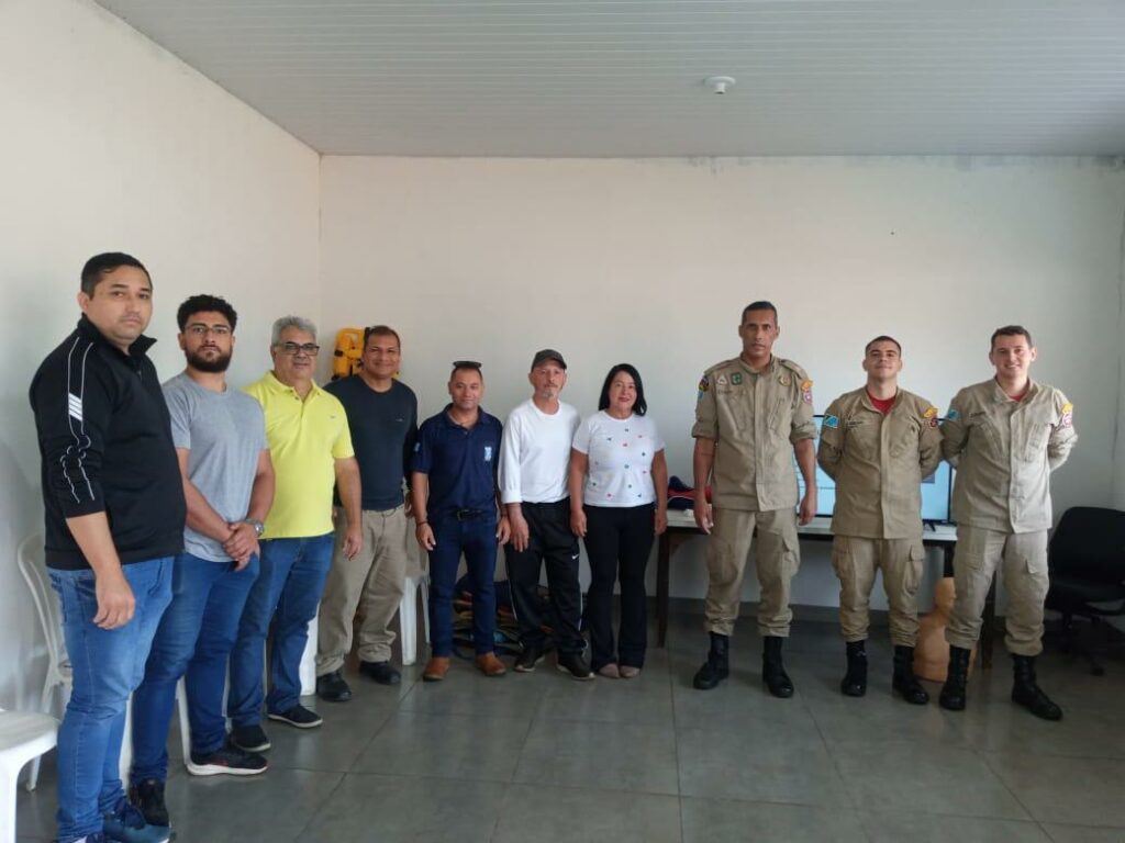 Amambai: Profissionais da Saúde participam de Treinamento de Primeiros Socorros em parceria com o Corpo de Bombeiros Amambai: Profissionais da Saúde participam de Treinamento de Primeiros Socorros em parceria com o Corpo de Bombeiros