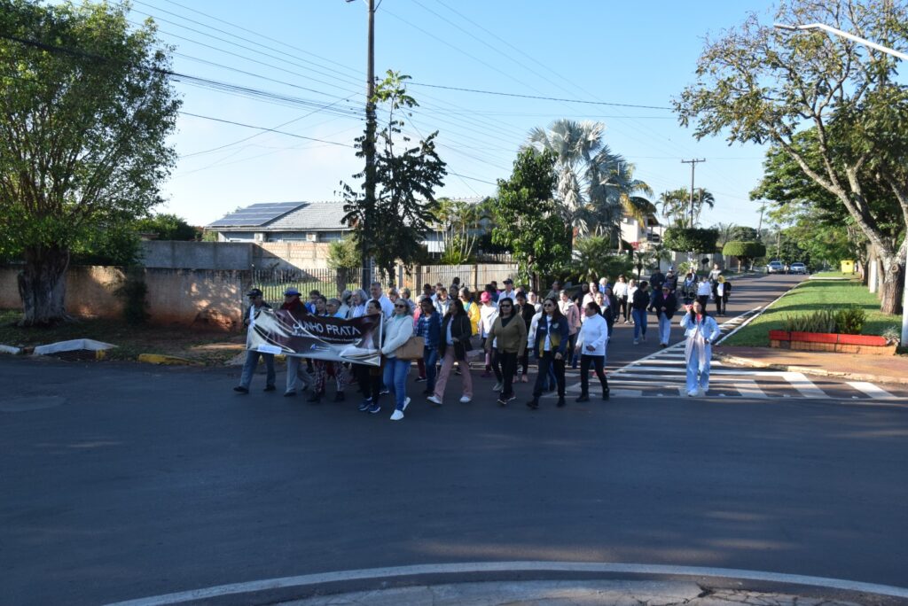 Assistência Social de Iguatemi promove caminhada com o Grupo da Melhor Idade alusiva ao “Junho Prata” Assistência Social de Iguatemi promove caminhada com o Grupo da Melhor Idade alusiva ao “Junho Prata”