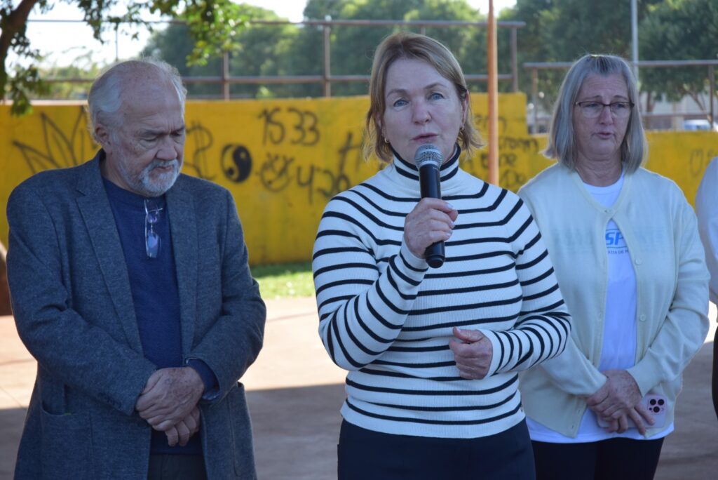 Assistência Social de Iguatemi promove caminhada com o Grupo da Melhor Idade alusiva ao “Junho Prata” Assistência Social de Iguatemi promove caminhada com o Grupo da Melhor Idade alusiva ao “Junho Prata”