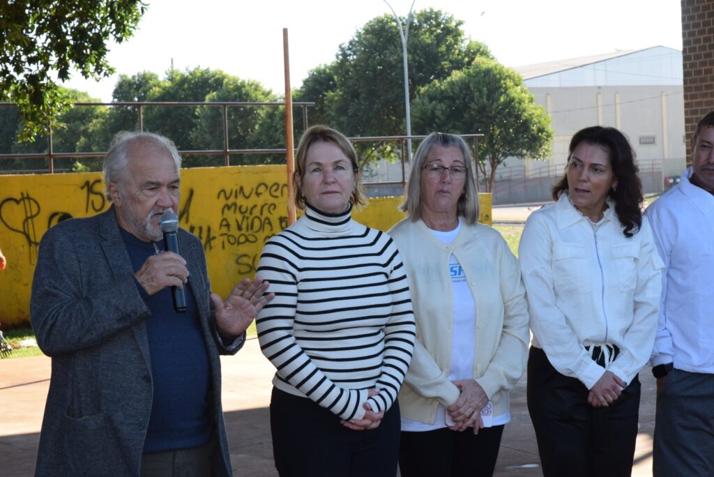 Assistência Social de Iguatemi promove caminhada com o Grupo da Melhor Idade alusiva ao “Junho Prata” Assistência Social de Iguatemi promove caminhada com o Grupo da Melhor Idade alusiva ao “Junho Prata”