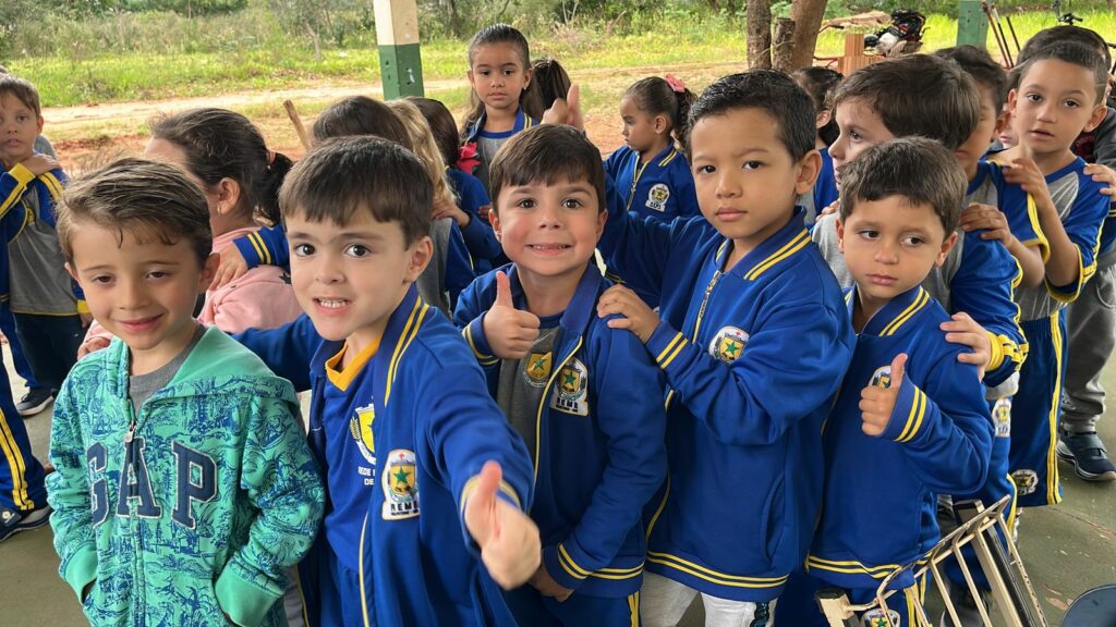 Iguatemi: Alunos da Escola Marcílio Augusto Pinto participam de gincana de conscientização em prol do meio ambiente Iguatemi: Alunos da Escola Marcílio Augusto Pinto participam de gincana de conscientização em prol do meio ambiente