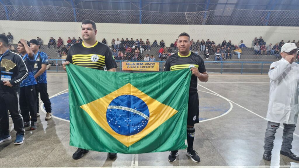 Emoção e gols marcam a abertura da Copa Cidade de Futsal em Amambai Emoção e gols marcam a abertura da Copa Cidade de Futsal em Amambai
