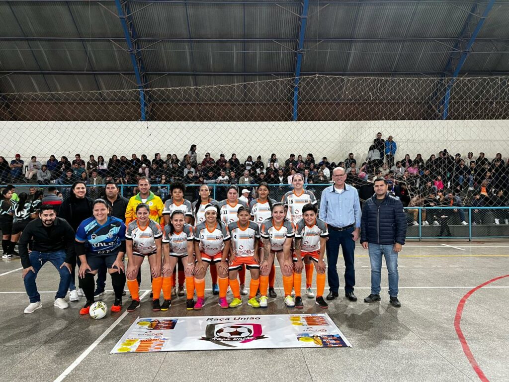 Emoção e gols marcam a abertura da Copa Cidade de Futsal em Amambai Emoção e gols marcam a abertura da Copa Cidade de Futsal em Amambai