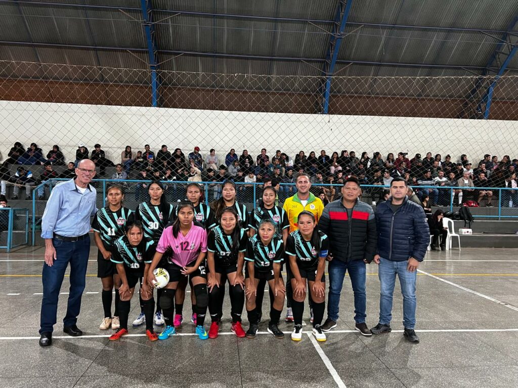 Emoção e gols marcam a abertura da Copa Cidade de Futsal em Amambai Emoção e gols marcam a abertura da Copa Cidade de Futsal em Amambai