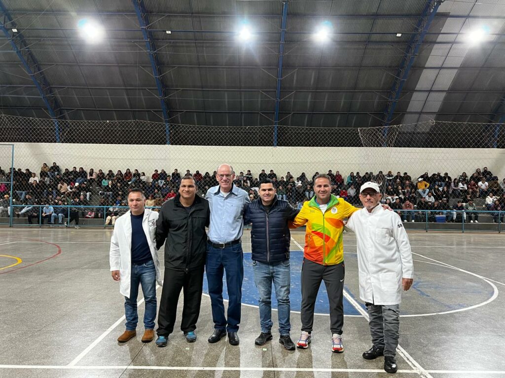 Emoção e gols marcam a abertura da Copa Cidade de Futsal em Amambai Emoção e gols marcam a abertura da Copa Cidade de Futsal em Amambai