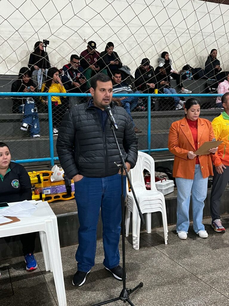 Emoção e gols marcam a abertura da Copa Cidade de Futsal em Amambai Emoção e gols marcam a abertura da Copa Cidade de Futsal em Amambai