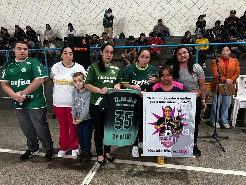 Emoção e gols marcam a abertura da Copa Cidade de Futsal em Amambai Emoção e gols marcam a abertura da Copa Cidade de Futsal em Amambai