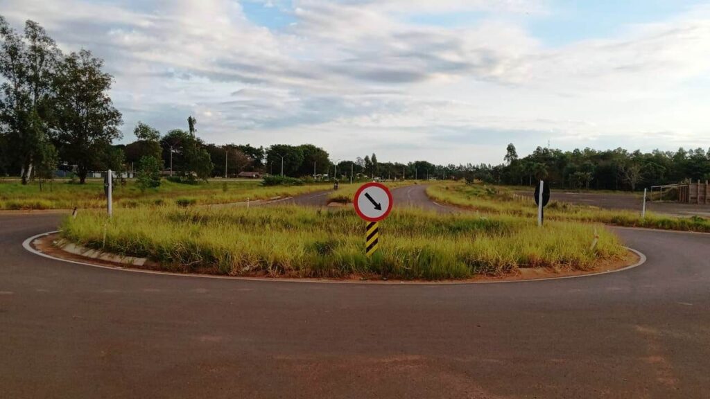 Deputado estadual Junior Mochi atende pedido da vereadora Maria Eloir e garante esforços por iluminação central no trecho da MS-265, em Coronel Sapucaia (saída para Paranhos)