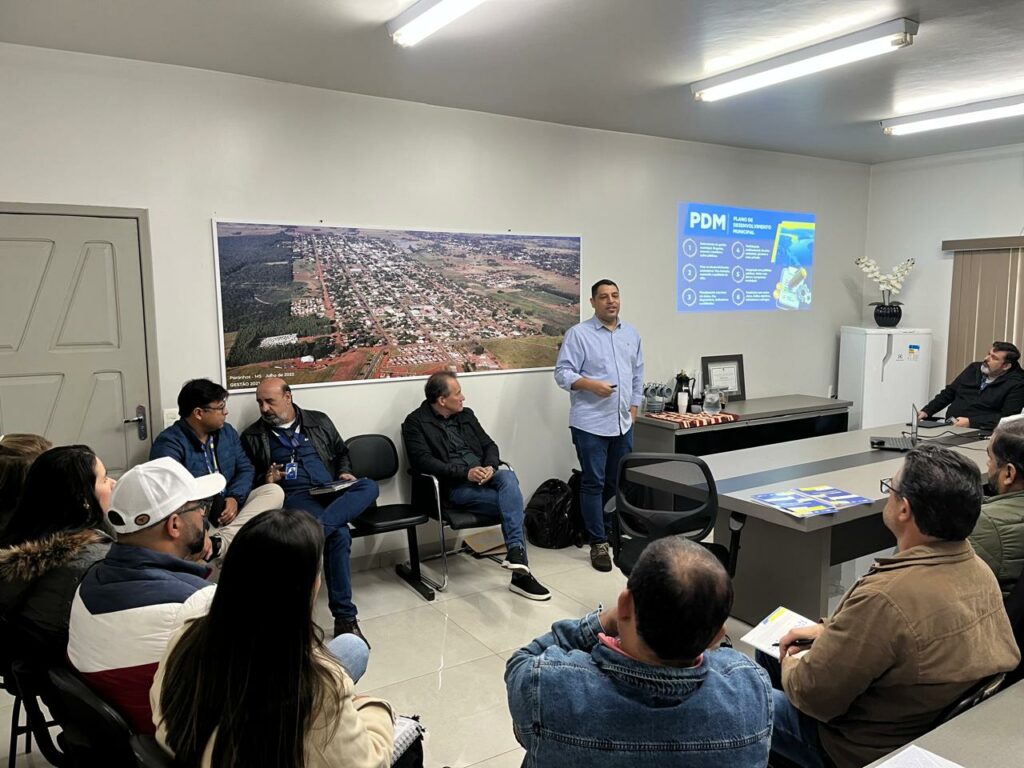 Paranhos integra novo ciclo do Programa Cidade Empreendedora em parceria com o Sebrae/MS