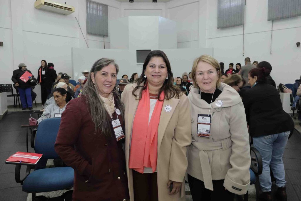 Representantes da Assistência Social de Iguatemi participam da 1ª Conferência Intermunicipal dos Direitos da Pessoa Idosa, em Naviraí