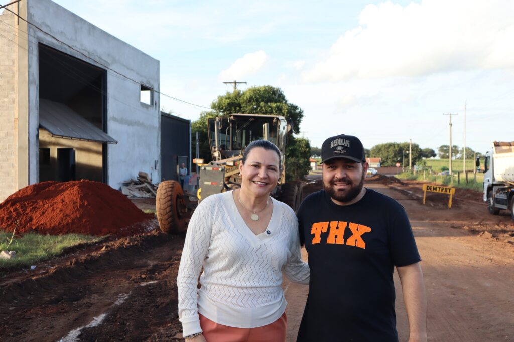 Prefeitura inicia asfaltamento da Rua Sergipe em Caarapó após compromisso público da prefeita Lurdes Portugal