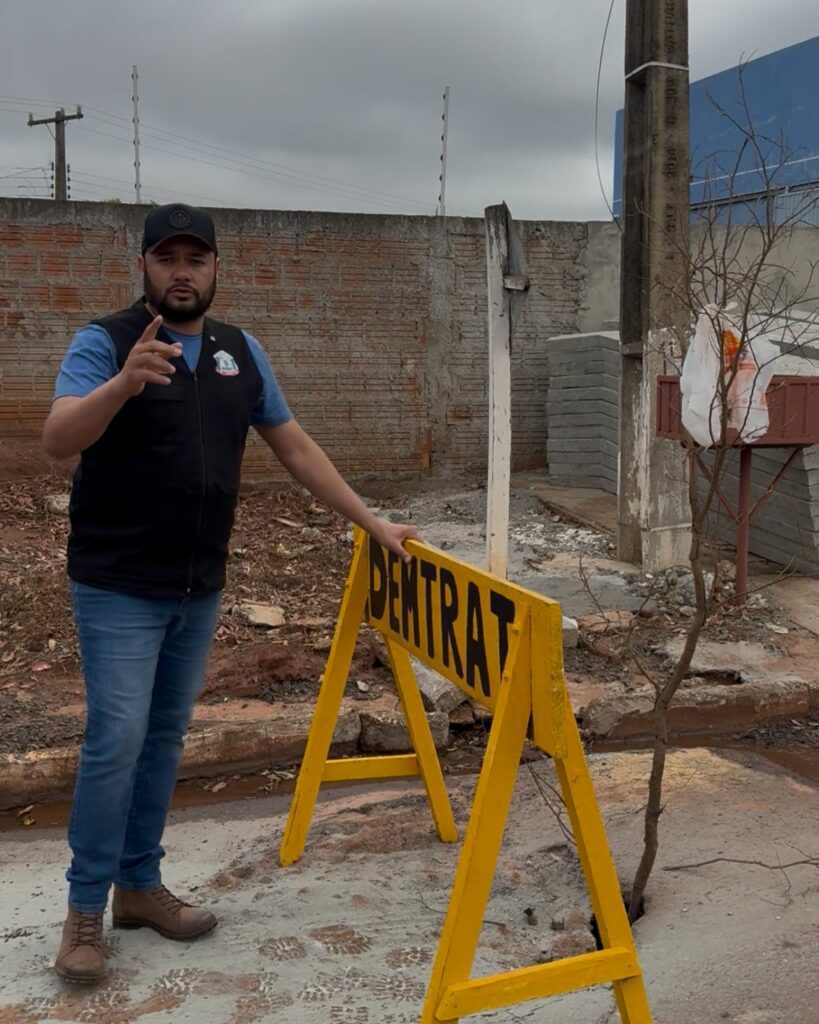 Vereador Nado Tozzi fiscaliza condições de vias e entrada da cidade em Caarapó e cobra soluções imediatas Vereador Nado Tozzi fiscaliza condições de vias e entrada da cidade em Caarapó e cobra soluções imediatas