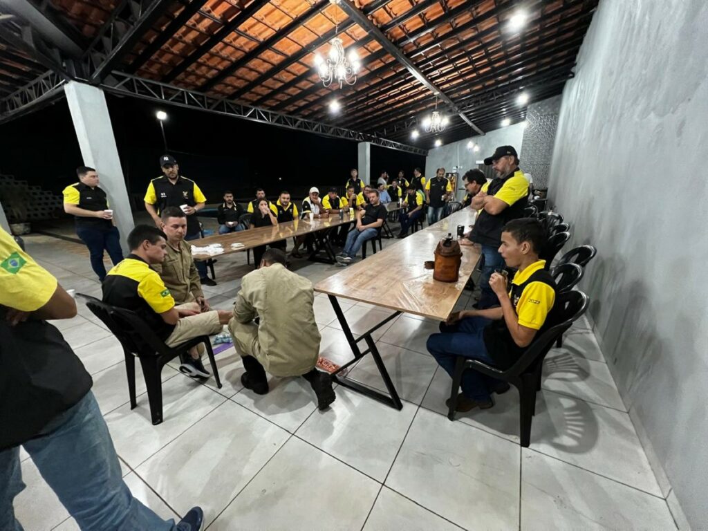 Trilheiros do Tatu Peba recebem treinamento de primeiros socorros com o Corpo de Bombeiros Trilheiros do Tatu Peba recebem treinamento de primeiros socorros com o Corpo de Bombeiros