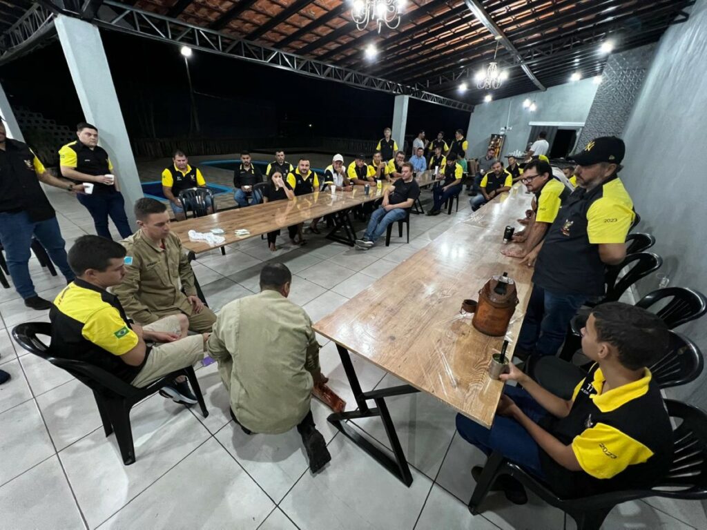 Trilheiros do Tatu Peba recebem treinamento de primeiros socorros com o Corpo de Bombeiros Trilheiros do Tatu Peba recebem treinamento de primeiros socorros com o Corpo de Bombeiros