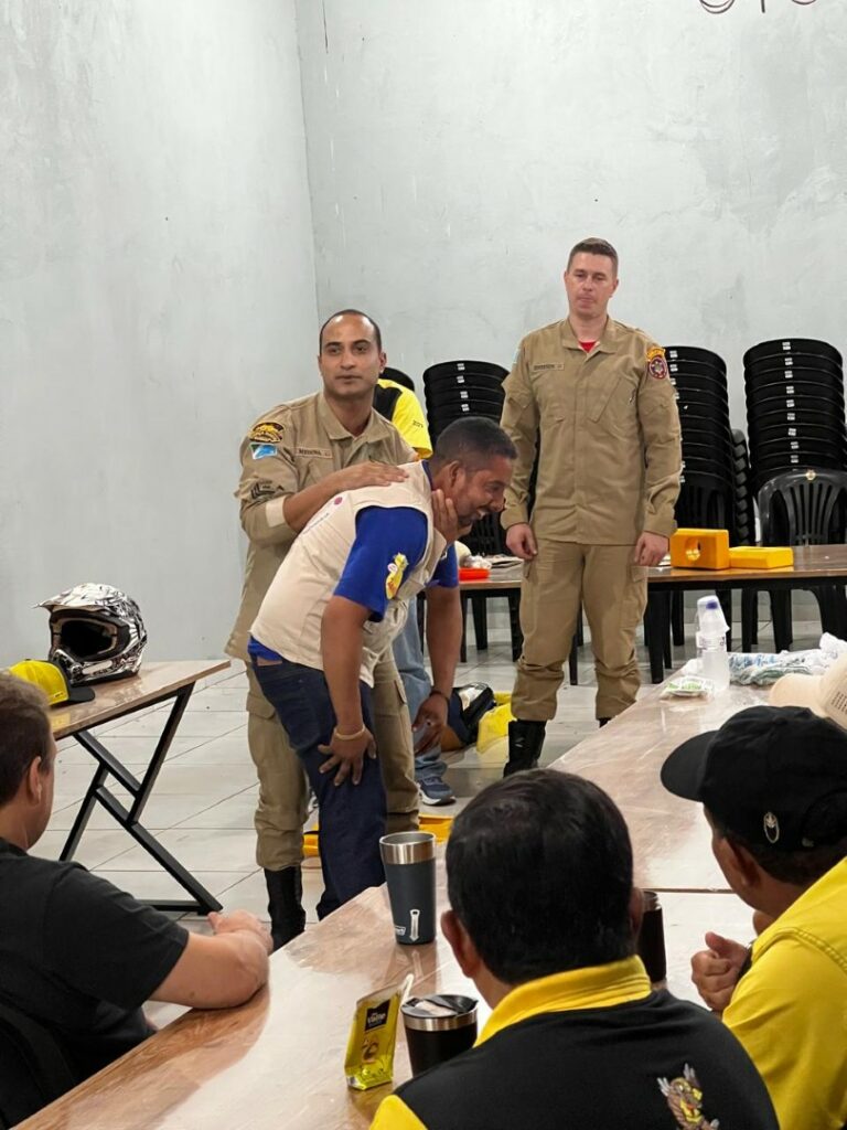 Trilheiros do Tatu Peba recebem treinamento de primeiros socorros com o Corpo de Bombeiros Trilheiros do Tatu Peba recebem treinamento de primeiros socorros com o Corpo de Bombeiros