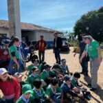 Escoteiros realizam ação ambiental no Parque Panduí em Amambai