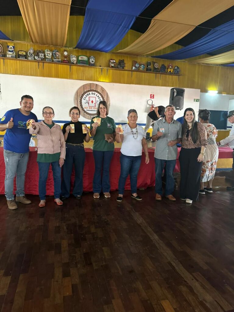 Grupos da terceira idade de Paranhos e Sete Quedas se reúnem em evento de confraternização Grupos da terceira idade de Paranhos e Sete Quedas se reúnem em evento de confraternização