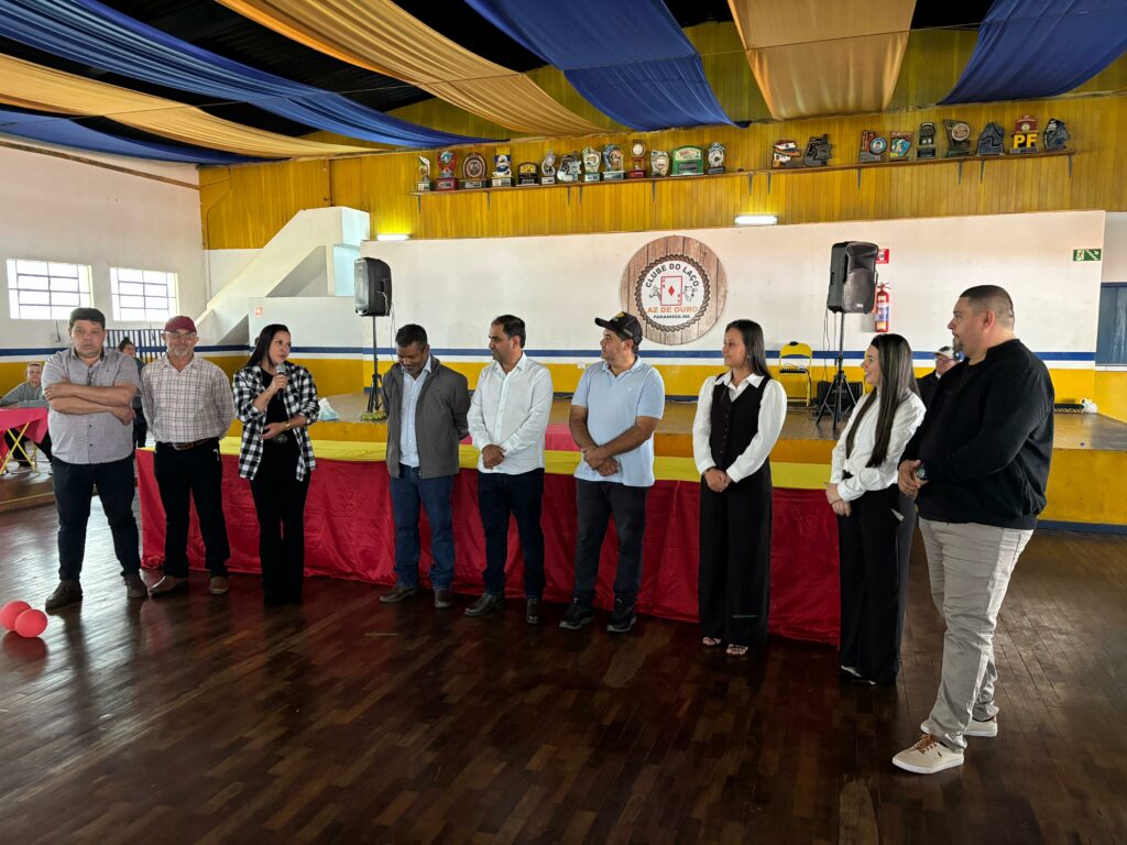 Grupos da terceira idade de Paranhos e Sete Quedas se reúnem em evento de confraternização Grupos da terceira idade de Paranhos e Sete Quedas se reúnem em evento de confraternização