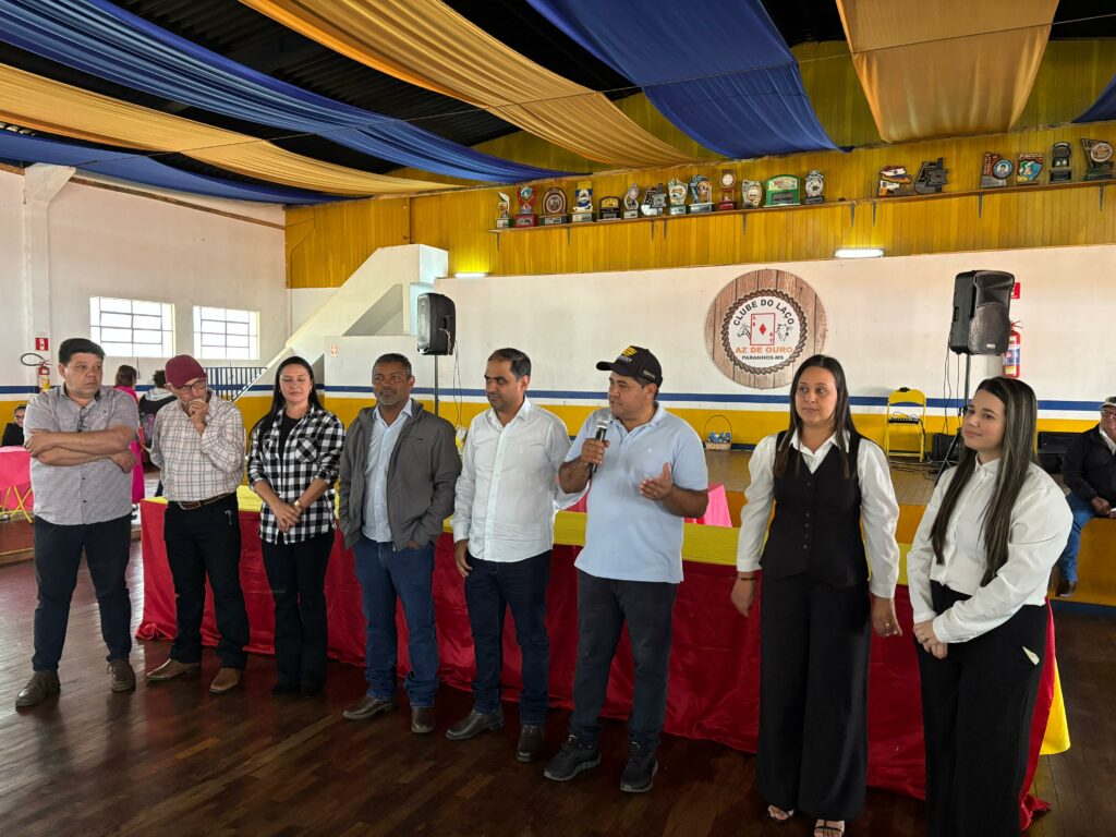 Grupos da terceira idade de Paranhos e Sete Quedas se reúnem em evento de confraternização Grupos da terceira idade de Paranhos e Sete Quedas se reúnem em evento de confraternização