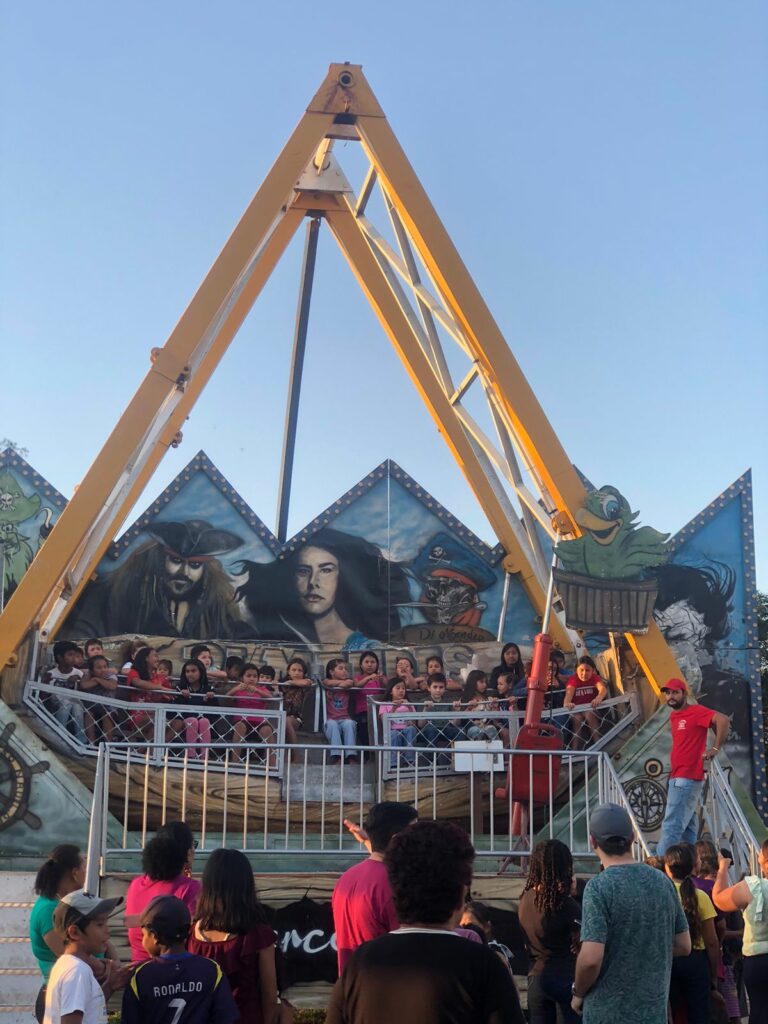 Prefeitura garante participação gratuita em parque de diversões para as crianças de Coronel Sapucaia