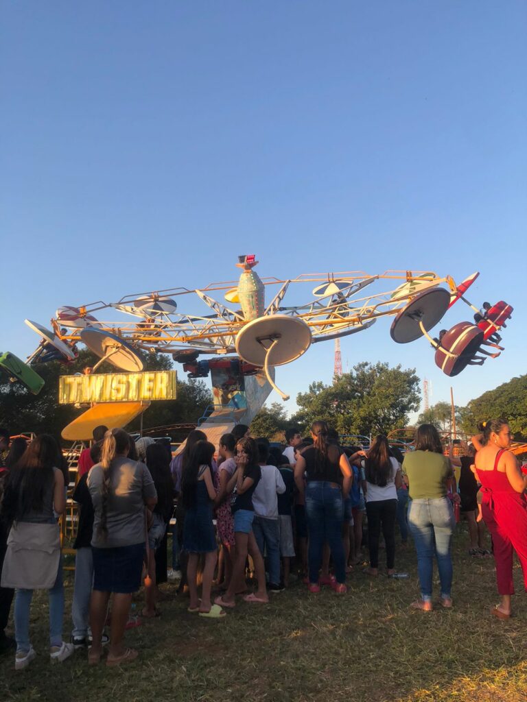 Prefeitura garante participação gratuita em parque de diversões para as crianças de Coronel Sapucaia