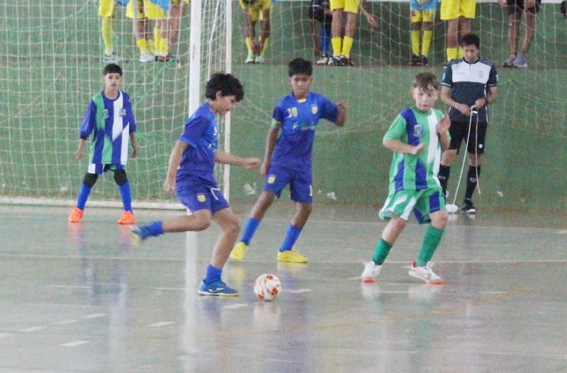 Copa Regional de Futsal de Base em Sete Quedas reúne as famílias e é sucesso total
