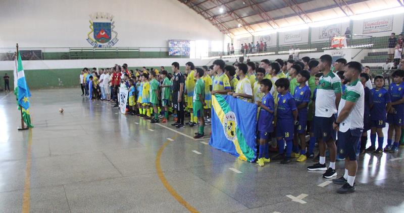 Copa Regional de Futsal de Base em Sete Quedas reúne as famílias e é sucesso total
