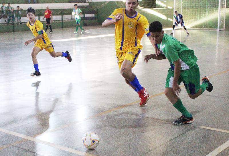 Copa Regional de Futsal de Base em Sete Quedas reúne as famílias e é sucesso total