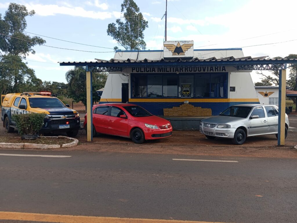 Amambai: BPMRv apreende 350 kg de maconha e prende três por tráfico de drogas na MS-156