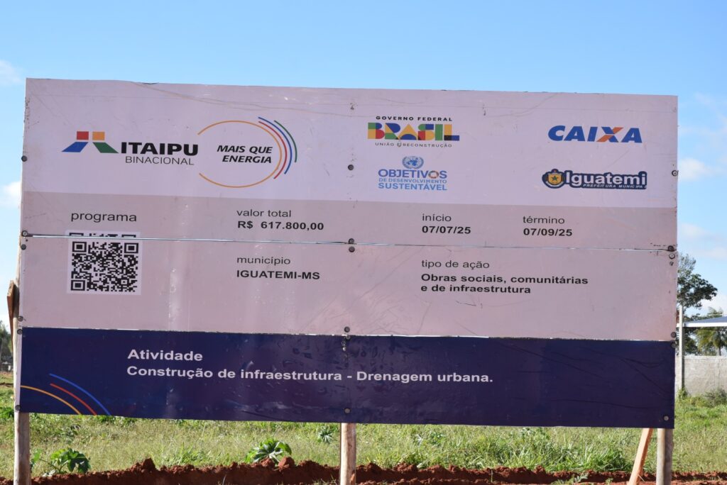 Iguatemi: Prefeitura realiza obras de drenagem na rua Benvinda Martins no Jardim dos Eucaliptos II, em parceria com a Itaipu Binacional Iguatemi: Prefeitura realiza obras de drenagem na rua Benvinda Martins no Jardim dos Eucaliptos II, em parceria com a Itaipu Binacional