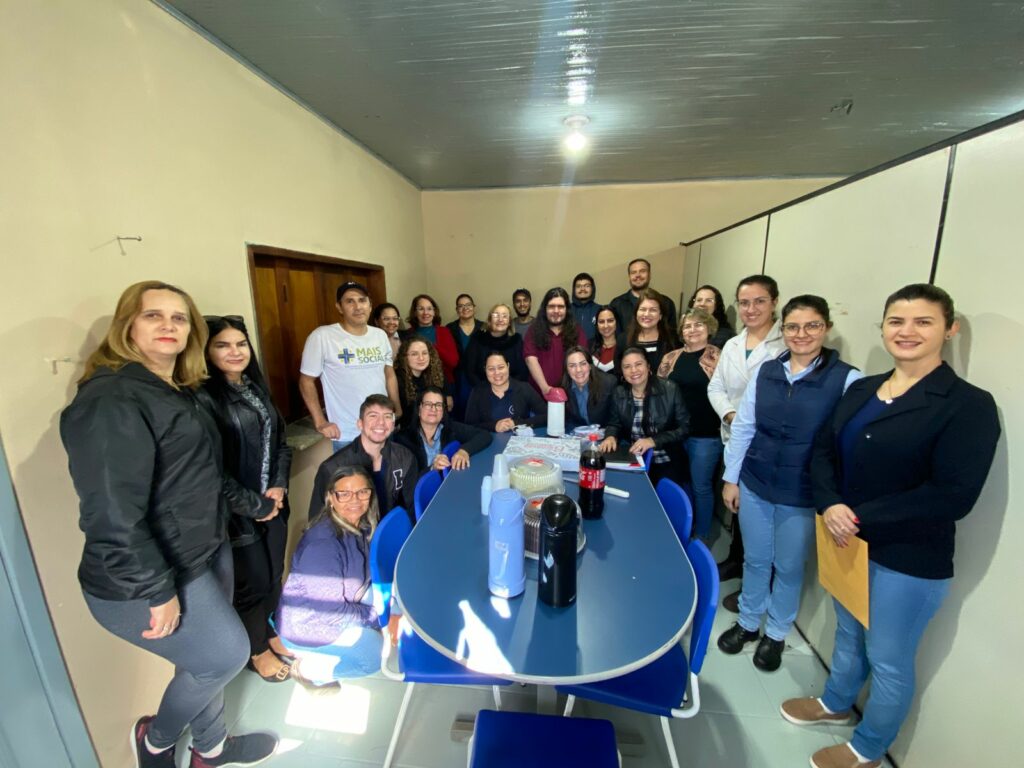 Casa do Trabalhador de Amambai completa 5 anos e comemora conquista de veículo doado pela Funtrab Casa do Trabalhador de Amambai completa 5 anos e comemora conquista de veículo doado pela Funtrab