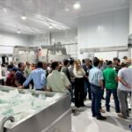 Produtores de leite participam de reunião com Agraer e Famalac para conhecer nova unidade em Tacuru