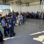Produtores de leite participam de reunião com Agraer e Famalac para conhecer nova unidade em Tacuru