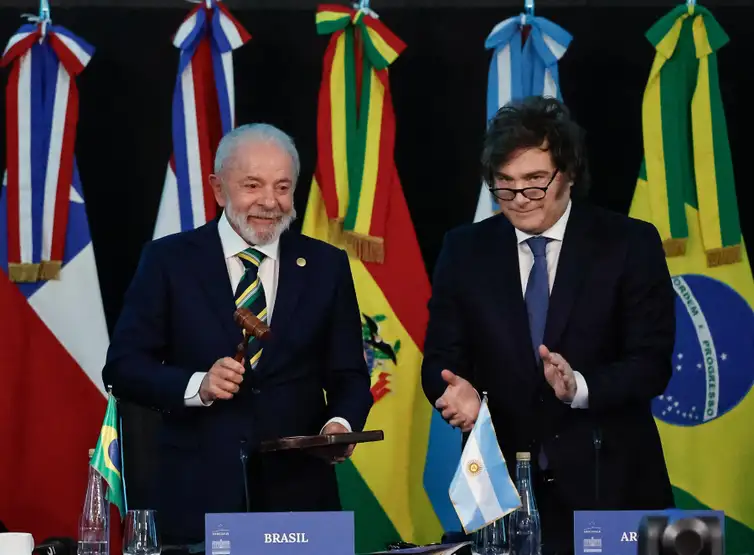 Brasil assume Mercosul com proposta de mais integração regional