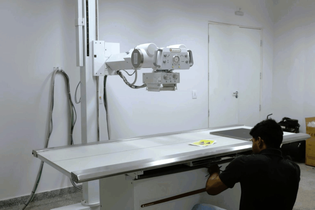 Raio-x moderno é realidade no CEM, ampliando atendimento à população de Naviraí Raio-x moderno é realidade no CEM, ampliando atendimento à população de Naviraí