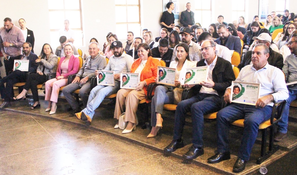 Ciclo de palestras promovidas pelo TCE-MS reuniu o Cone Sul em Amambai Ciclo de palestras promovidas pelo TCE-MS reuniu o Cone Sul em Amambai