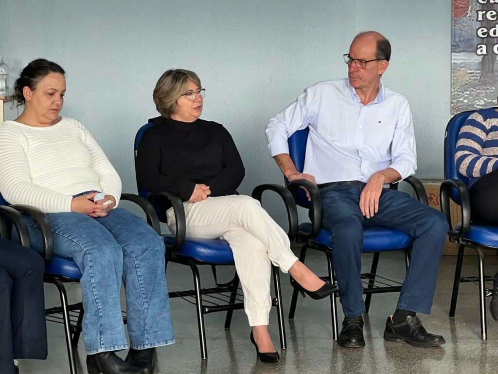 Rosemeire Charão assume como secretária municipal de Educação em Amambai