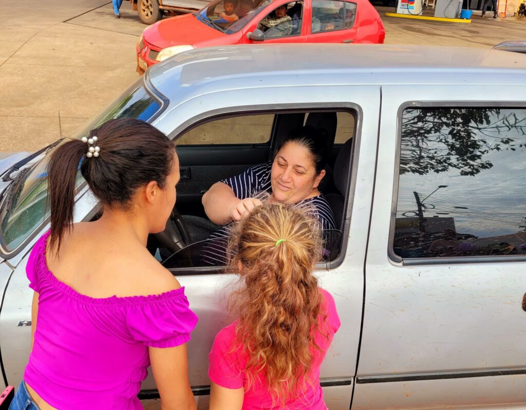 Caminhada do Agosto Lilás mobiliza comunidade em Tacuru pelo fim da violência contra a mulher
