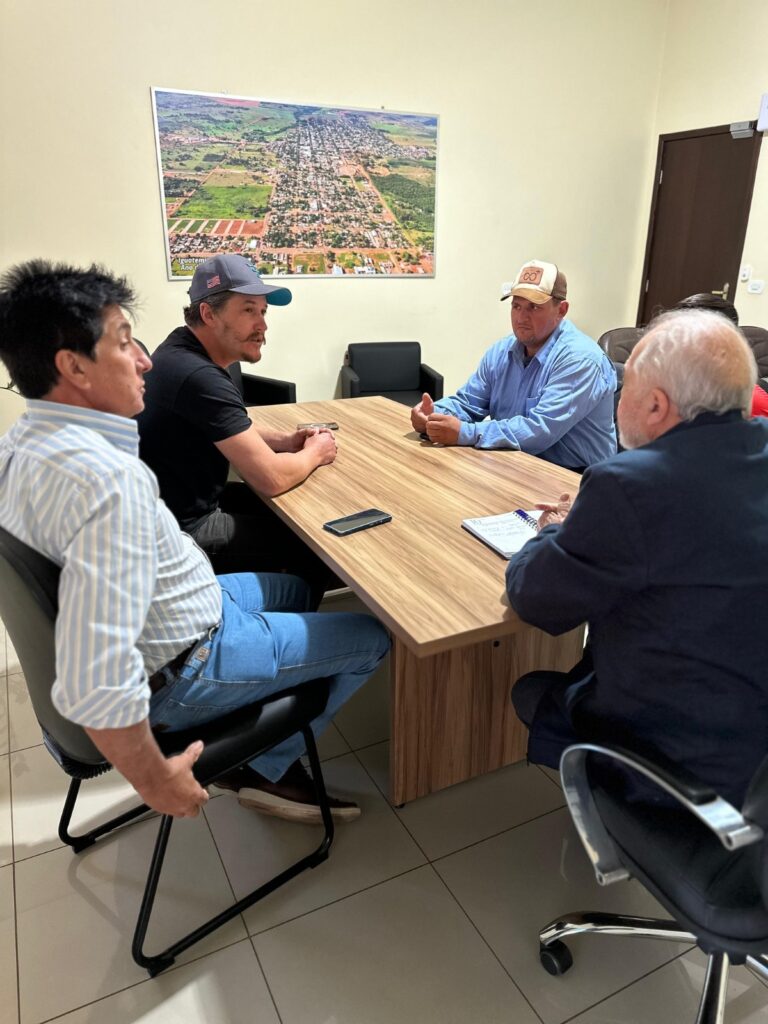 Iguatemi: Representantes da ASPROLOMA e lideranças locais solicitam melhorias na infraestrutura rural Iguatemi: Representantes da ASPROLOMA e lideranças locais solicitam melhorias na infraestrutura rural