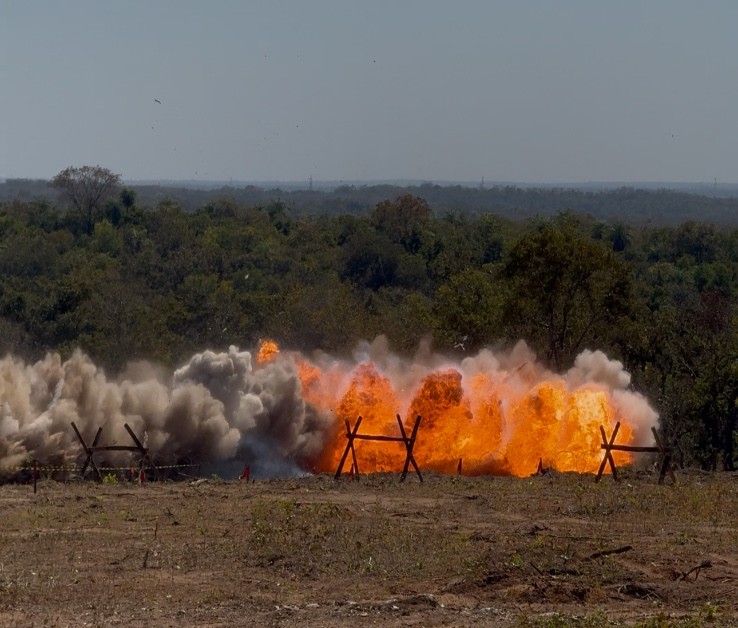 Prontidão e poder de combate: centenas de militares participam de certificação da Força de Emprego Estratégico em Betione (MS) Prontidão e poder de combate: centenas de militares participam de certificação da Força de Emprego Estratégico em Betione (MS)