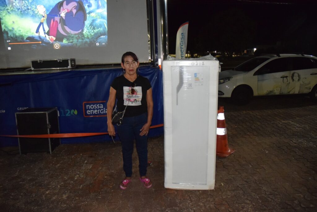 Iguatemi: Assistência Social e Energisa realizam projeto Nossa Energia, com sorteio de 20 geladeiras e 40 ventiladores para famílias de baixa renda