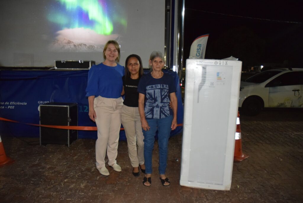 Iguatemi: Assistência Social e Energisa realizam projeto Nossa Energia, com sorteio de 20 geladeiras e 40 ventiladores para famílias de baixa renda