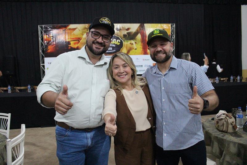 Com a presença e autoridades e representantes do agro, Sindicato Rural abre a 32ª Expoac em Caarapó
