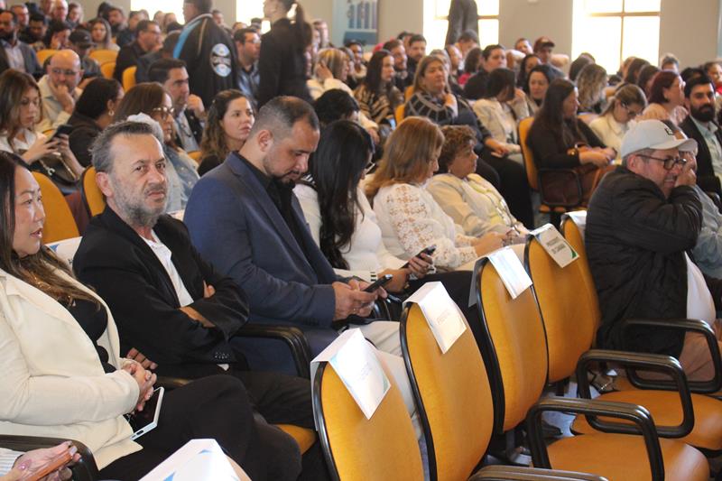 Ciclo de palestras promovidas pelo TCE-MS reuniu o Cone Sul em Amambai Ciclo de palestras promovidas pelo TCE-MS reuniu o Cone Sul em Amambai