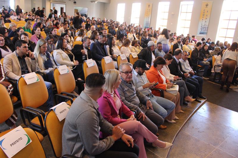 Ciclo de palestras promovidas pelo TCE-MS reuniu o Cone Sul em Amambai Ciclo de palestras promovidas pelo TCE-MS reuniu o Cone Sul em Amambai