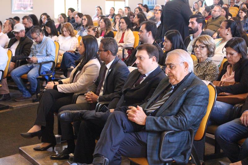 Ciclo de palestras promovidas pelo TCE-MS reuniu o Cone Sul em Amambai Ciclo de palestras promovidas pelo TCE-MS reuniu o Cone Sul em Amambai