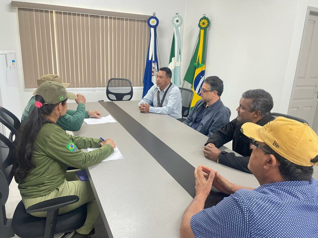 Paranhos: Legislativo e Prefeitura firmam parceria com a Funai para melhorias em estradas indígenas