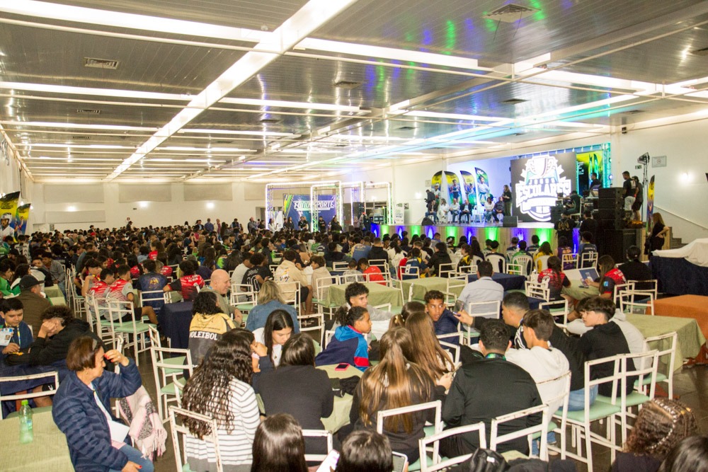 Jogos Escolares da Juventude definem campeões do futsal e do voleibol no segundo bloco de competições