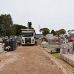 Cemitério Municipal de Iguatemi está recebendo trabalhos de limpeza e manutenção